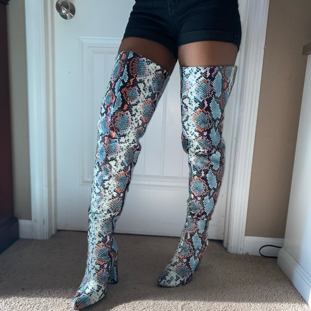 Sophia Taylor Heels